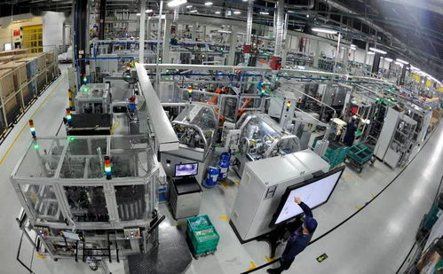 新技術(shù)、新三位一體 驅(qū)動(dòng)智能化改造，助推產(chǎn)業(yè)轉(zhuǎn)型升級(jí)